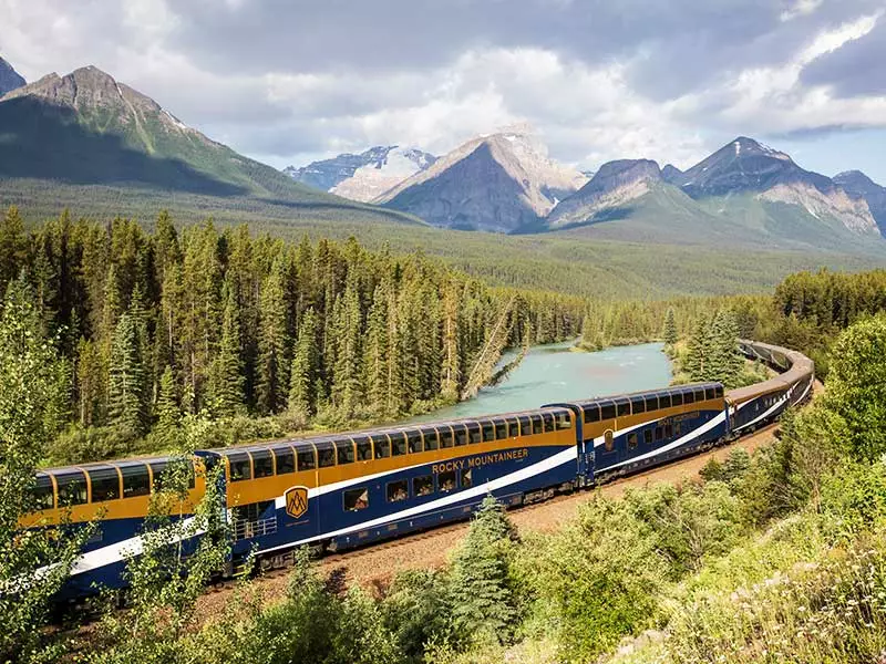 Journey through the Canadian Rockies Rail & Drive | Rocky Mountaineer